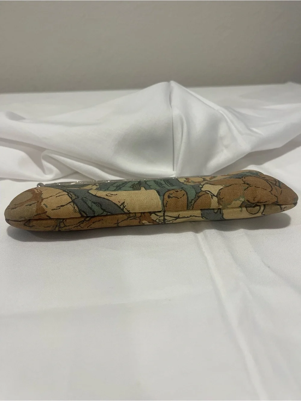 Vintage Rosanne Kiss Lock Clutch Purse 1960s